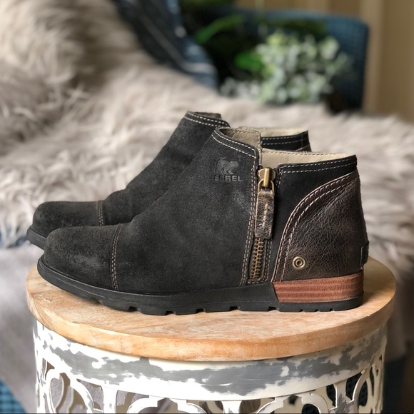Sorel Major Low Ankle Boots - size 7.5